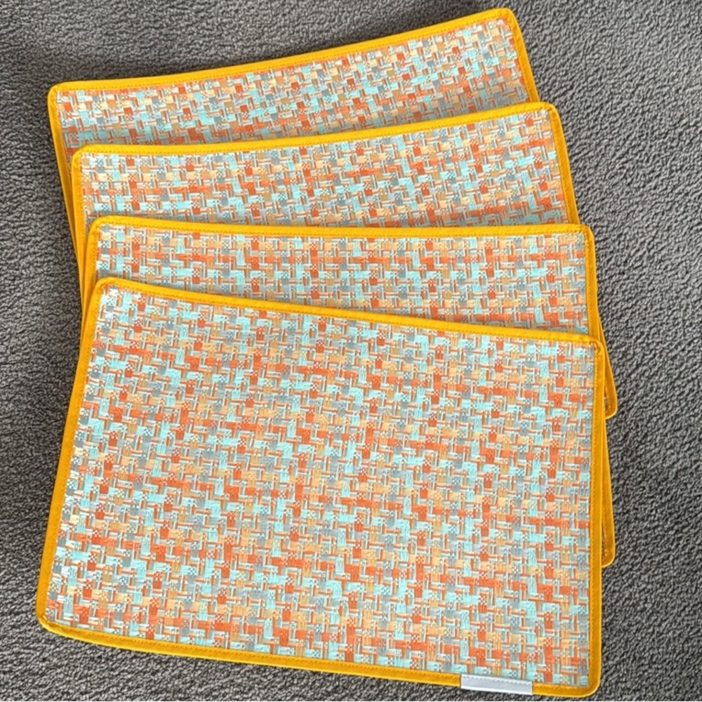 Placemats! Set of 4! Yellow, Orange & White Patterned, woven! ~17.75”x12”.